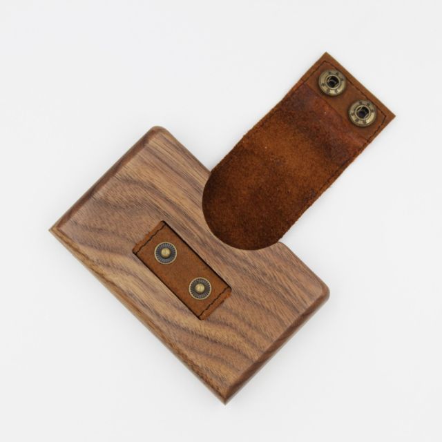 Walnut luxury cardholder